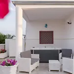 Luna Rossa Salento בית נופש פורטו צ'זראו